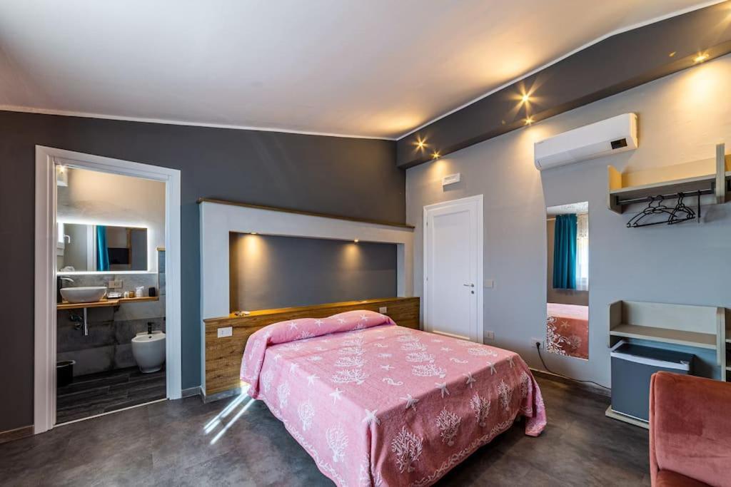 Relais Il Corallo Porto San Paolo  Ngoại thất bức ảnh
