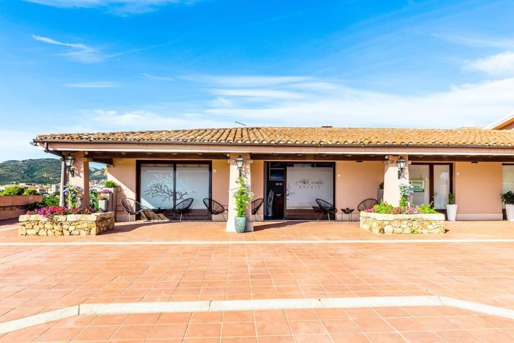 Relais Il Corallo Porto San Paolo  Ngoại thất bức ảnh