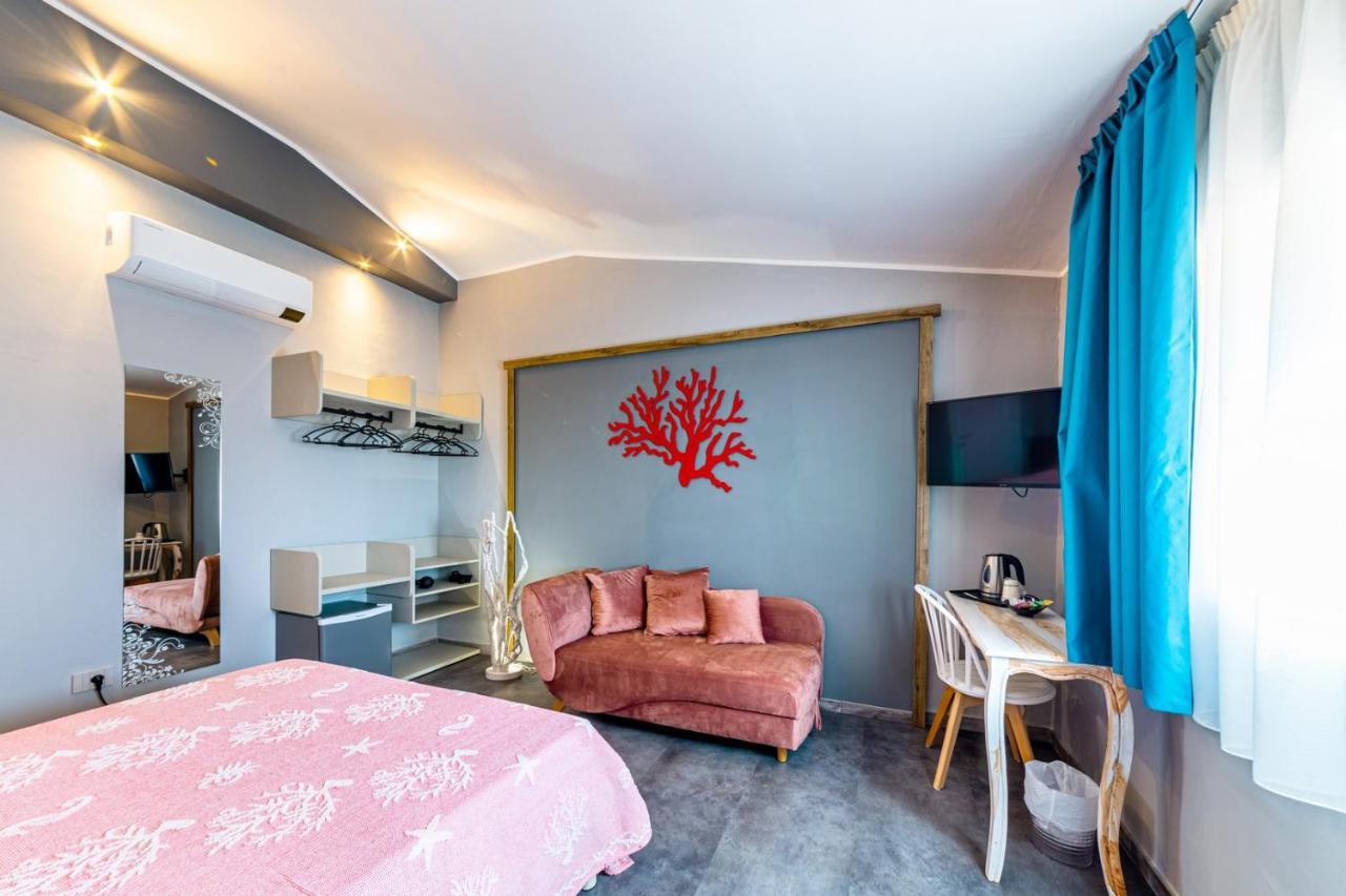 Relais Il Corallo Porto San Paolo  Ngoại thất bức ảnh